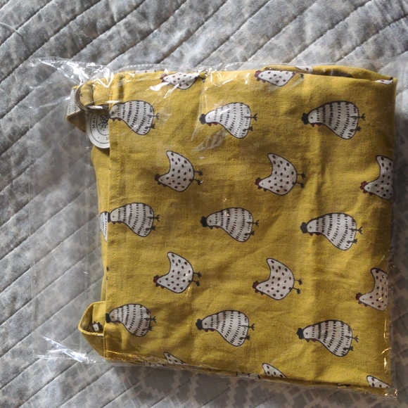 Apron and hot mitts - Chicken Coop - Picture 7 of 7